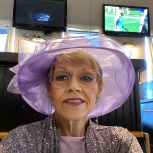 Meet your Posher, Deborah